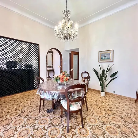 Creta House * Специя