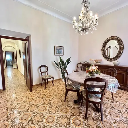 Creta House *